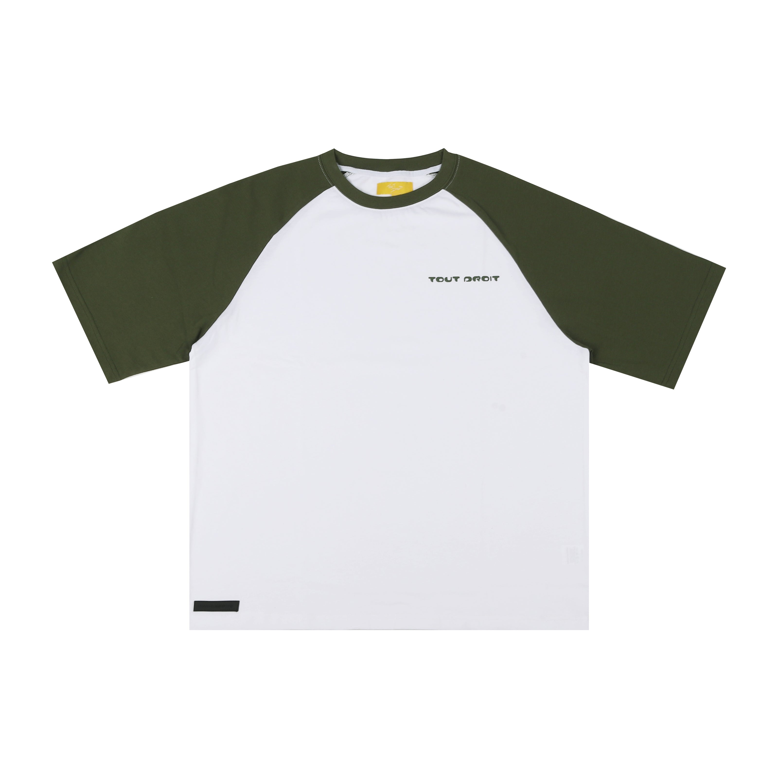 Détails de la coupe du T-Shirt de la nouvelle collection PROCESSUS Tout Droit