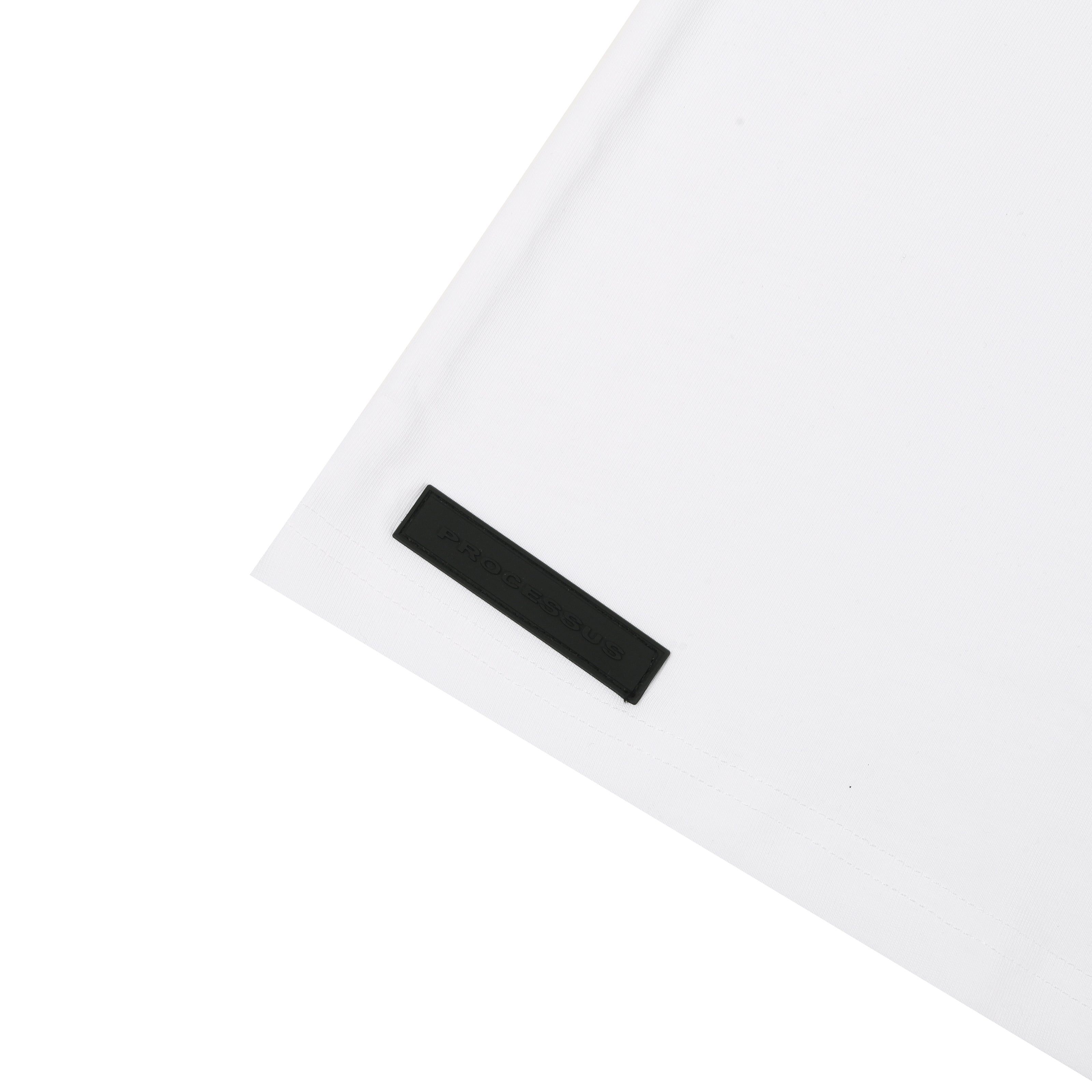 Détails du patch  de la nouvelle collection PROCESSUS Tout Droit